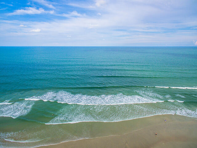 Waves crashin ashore, Daytona Beach, Florida. 