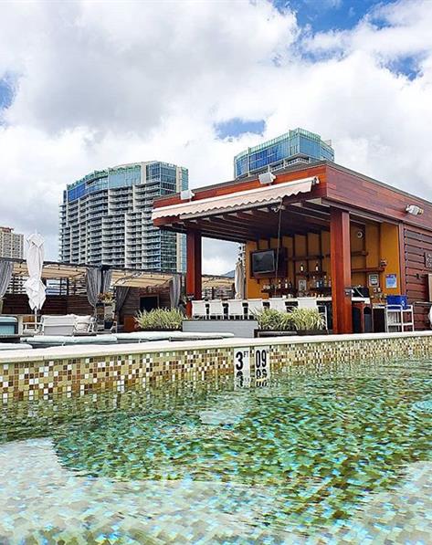 Rooftop pool at Hokulani Waikiki, a Hilton Grand Vacations Club located at Waikiki Beach, Oahu.